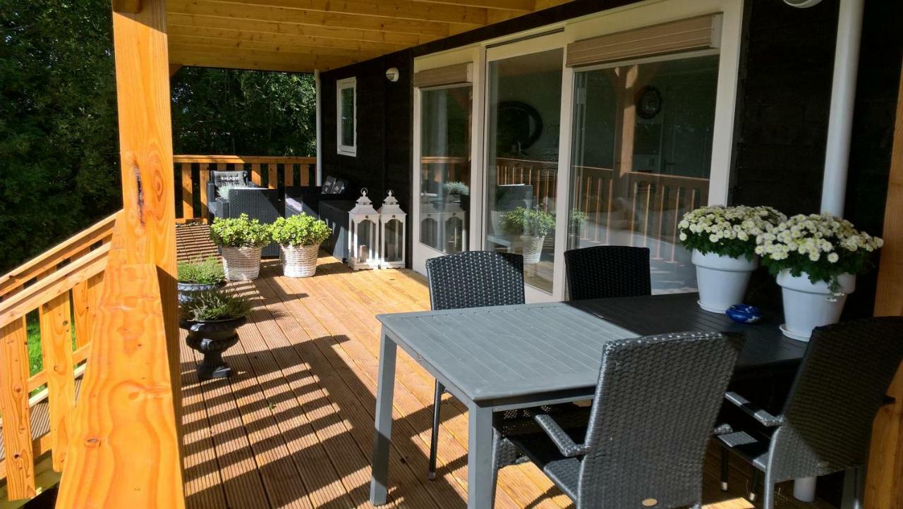 Wol Thus Villa Paesens Exterior photo